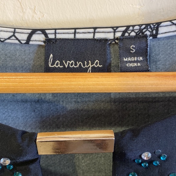 3/$15 La vanya- 3/4 Sleeve Top, S - Picture 9 of 12